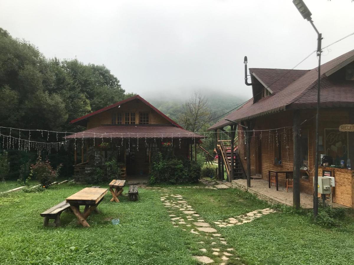 Appartamento Casutele Doftanei Teşila Esterno foto