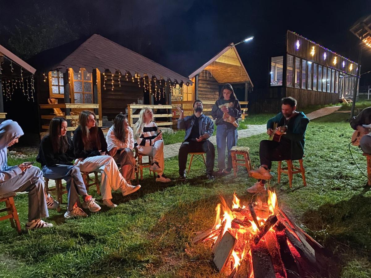 Appartamento Casutele Doftanei Teşila Esterno foto